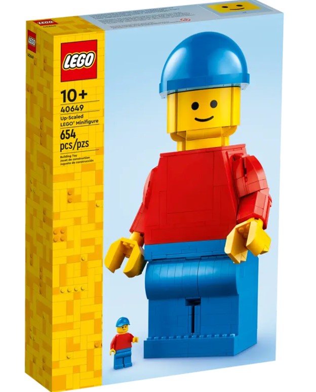 Up-Scaled Minifigure - 40649